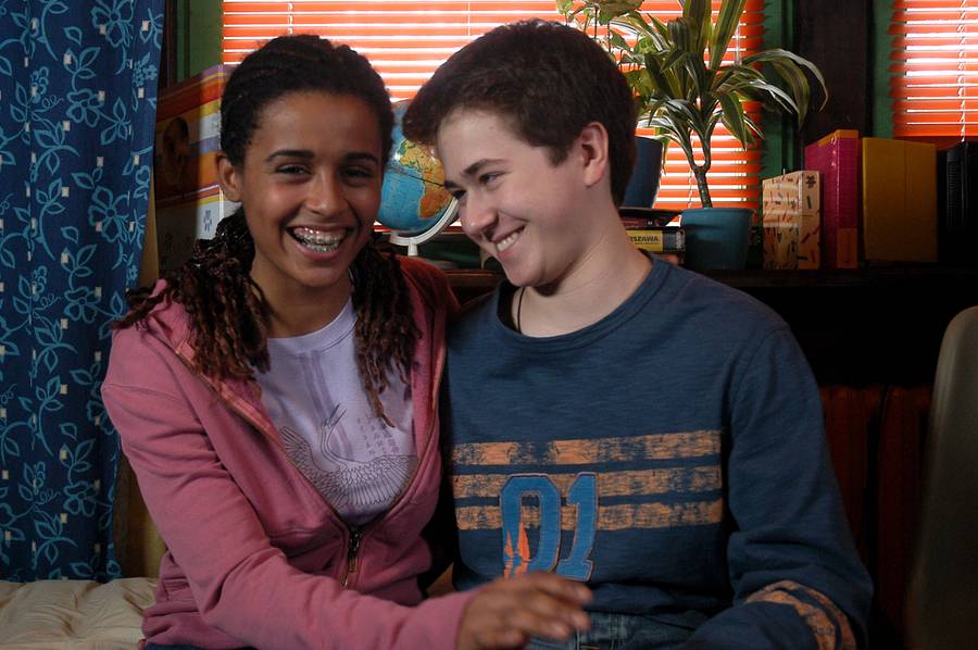 Jak dziś wyglądają Filip i Eliza z “Rodziny zastępczej”? Zdjęcia