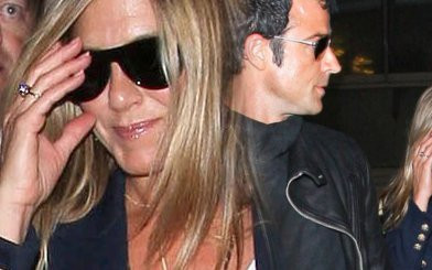 Jennifer Aniston pokazała swój pierścionek zaręczynowy