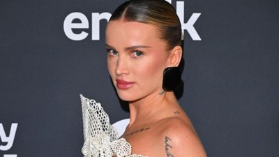 Maffashion kradnie wszystkie spojrzenia na czerwonym dywanie. Odważny gorset, ale te spodnie to hit