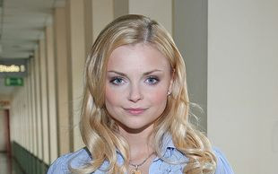 Iza Miko pokazuje biust (FOTO)