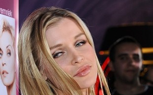 Krupa bawiła się dzięki podrobionemu dowodowi osobistemu