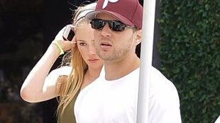 Ryan Phillippe i jego dziewczyna z camel toe (FOTO)