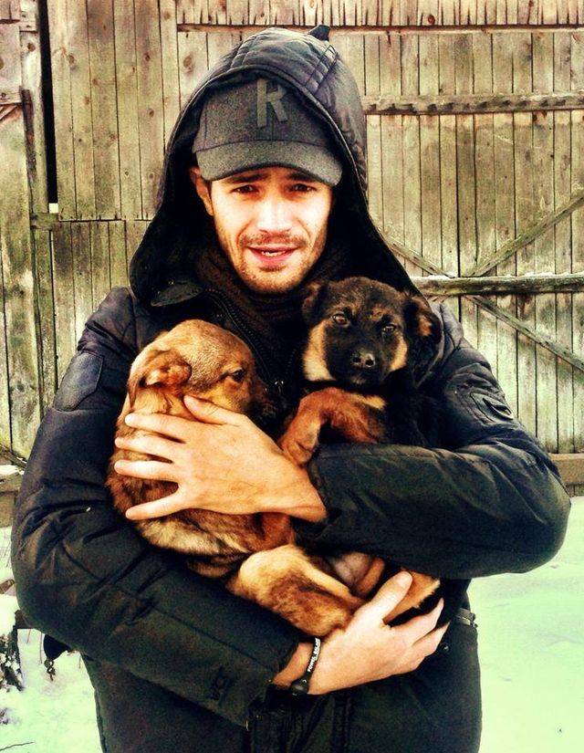 Mikołaj Krawczyk i Agnieszka Włodarczyk w schronisku dla zwierząt