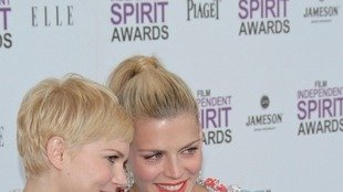 Czy Michelle Williams łączy z Busy Phillips coś więcej?