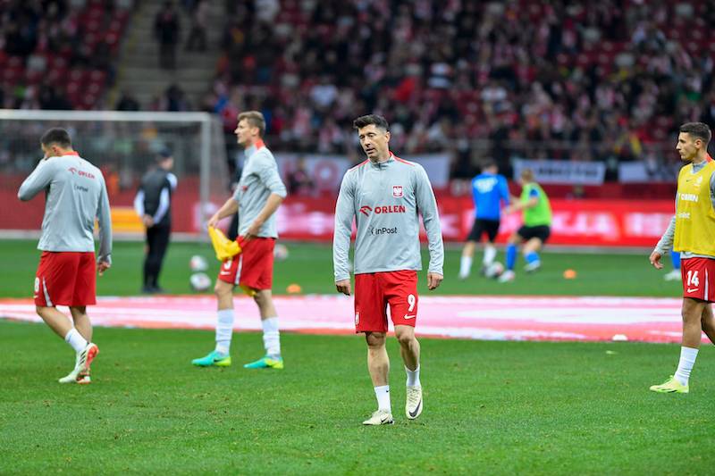 Mecz Polska – Estonia. Wojciech Modest Amaro i Agnieszka Amaro, Anna Lewandowska z rodziną…