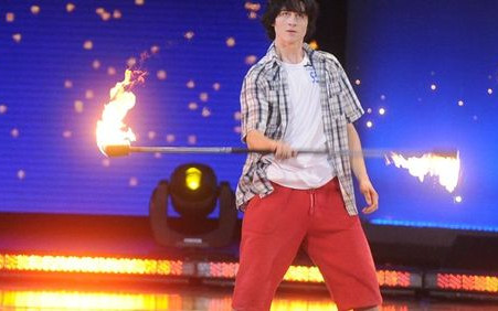 Ognisty pokaz Rafała Snopczyńskiego [VIDEO]