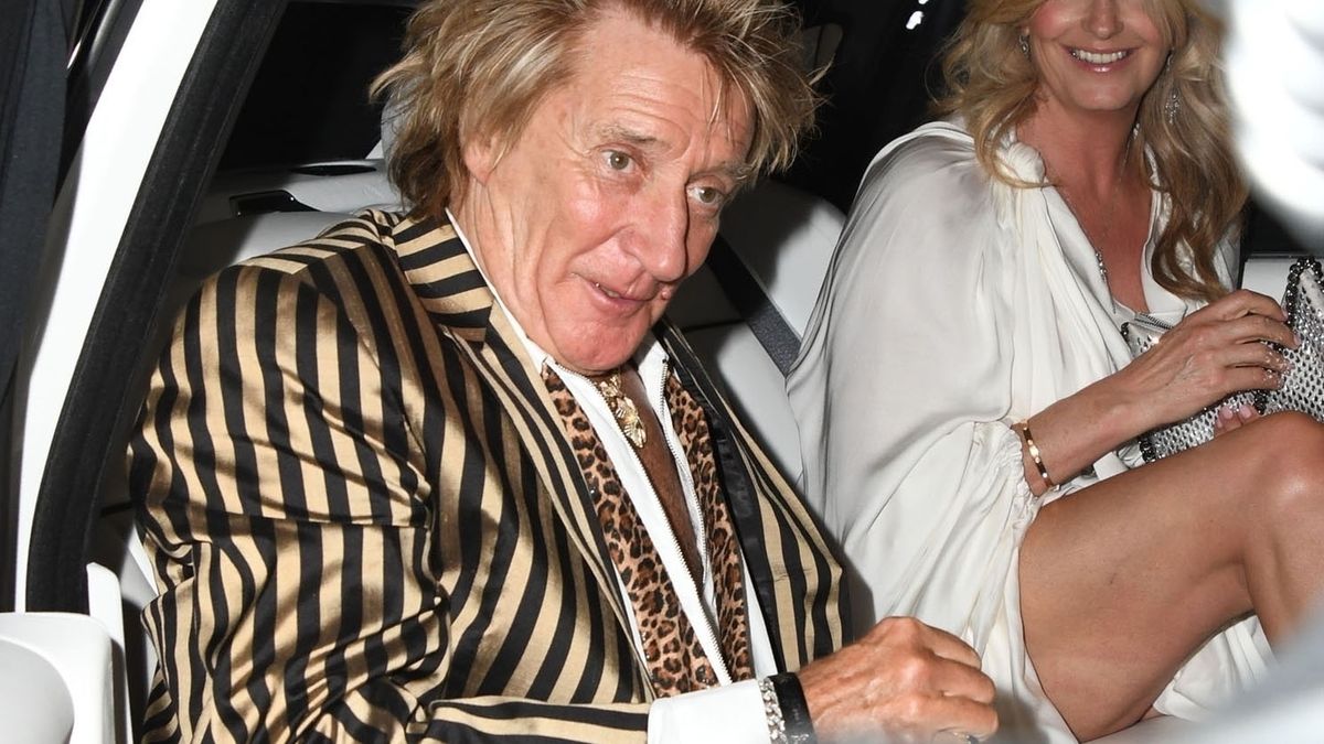 London, UNITED KINGDOM - Annabels 60th Year Anniversary BACKGRID UK 8 JUNE 2023,Image: 782377186, License: Rights-managed, Restrictions: , Model Release: no, Pictured: Rod Stewart, Penny Lancaster, Credit line: Bob Grey / BACKGRID / Backgrid UK / Forum