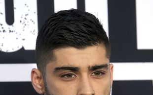 Zayn Malik obejmuje nową dziewczynę! (FOTO)