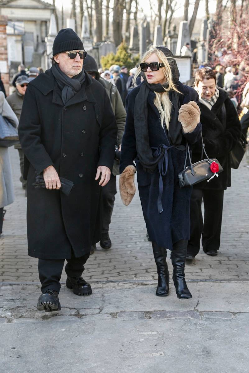 Pogrzeb Mariana Turskiego. Monika Olejnik z partnerem, Rafał Trzaskowski, dawno niewidziana Gołda Tencer…