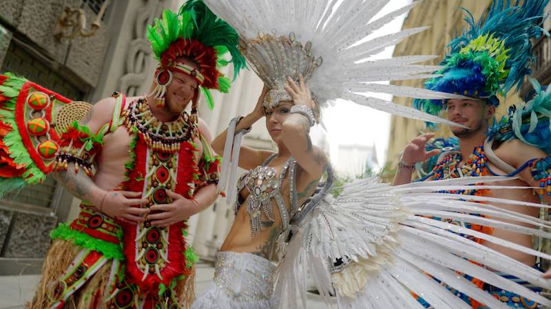 Nowy serial Amazona z Blanką Lipińską. Tak prezentuje się pisarka z ukochanym na pierwszych zdjęciach