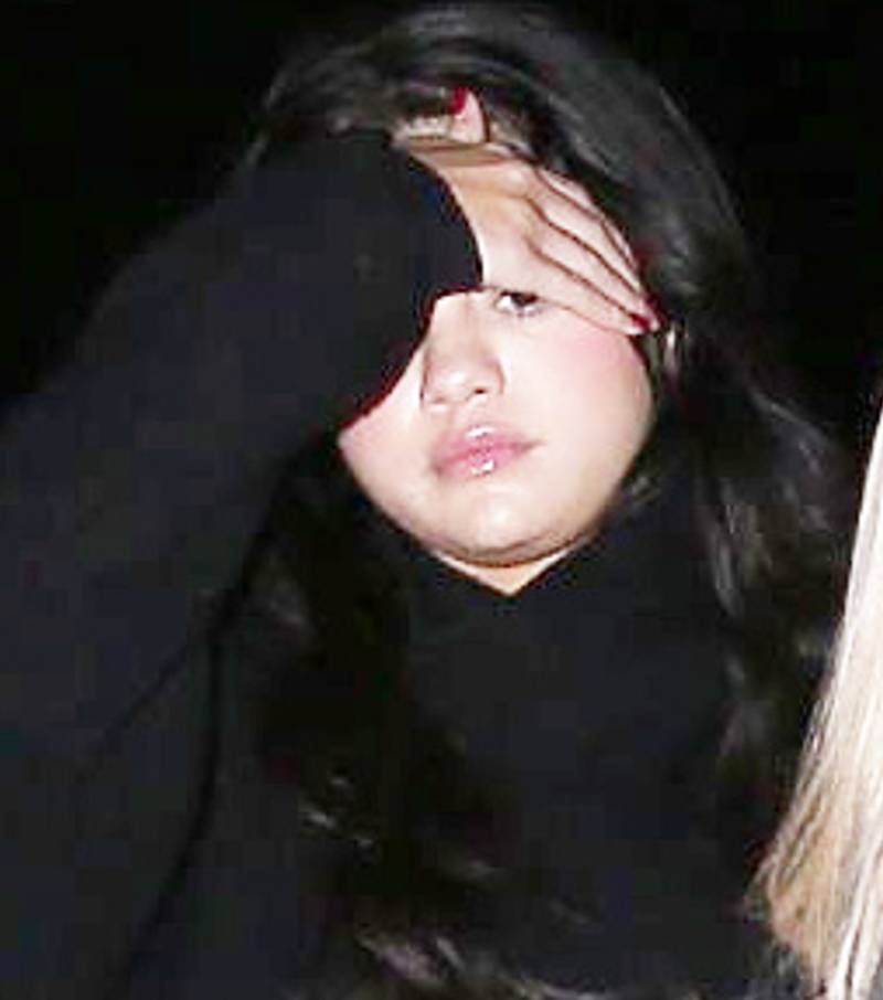 Selena Gomez bardzo przytyła i jest w ZŁEJ formie (ZDJĘCIA)