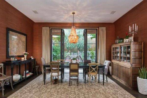 Stary dom  Megan Fox