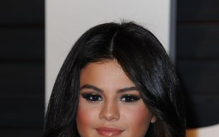 Gitarzysta 5 SoS ma ołtarzyk z Seleną Gomez!