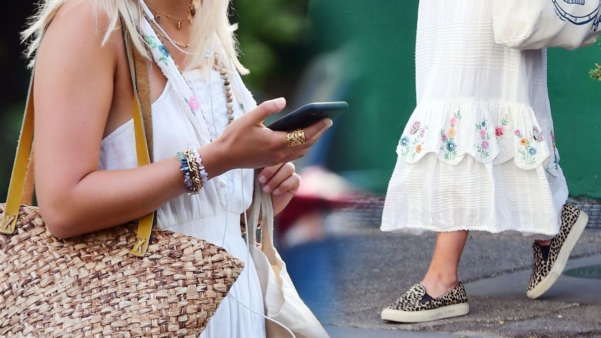 Amelia Windsor na zakupach