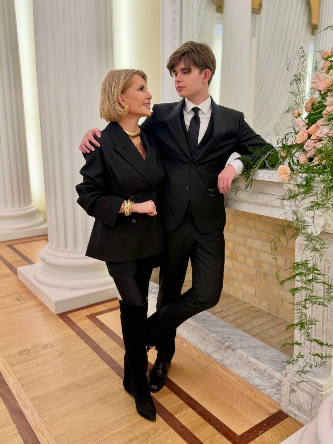 18-letni syn Joanny Racewicz na studniówce., fot. Instagram