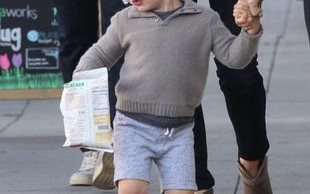 Ten chłopiec będzie miał w życiu z górki? (FOTO)