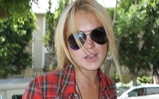 Lindsay Lohan próbowała uciec z odwyku