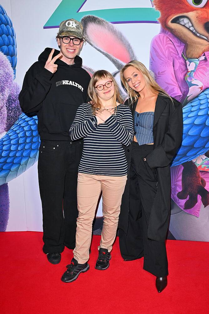 Bagi, Magda Tarnowska i Matylda na premierze "Zwierzogród 2", fot. KAPiF