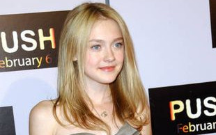 Dakota Fanning bez makijażu (FOTO)