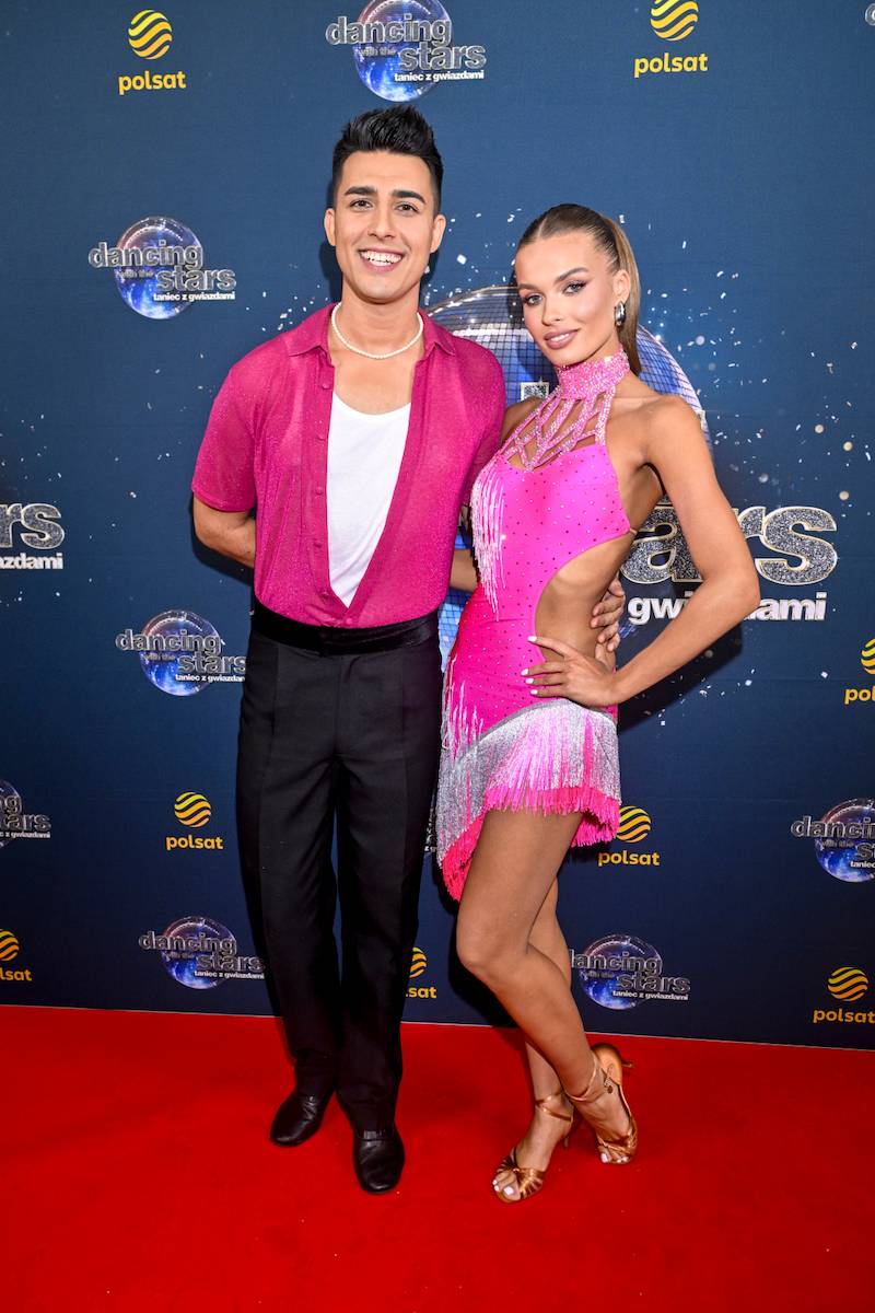 Wystartowała 15. edycja “Tańca z Gwiazdami”! Tak prezentowały się pary w PREMIEROWYM odcinku
