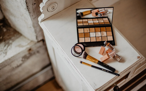 Jakie kosmetyki wybrać na prezent?