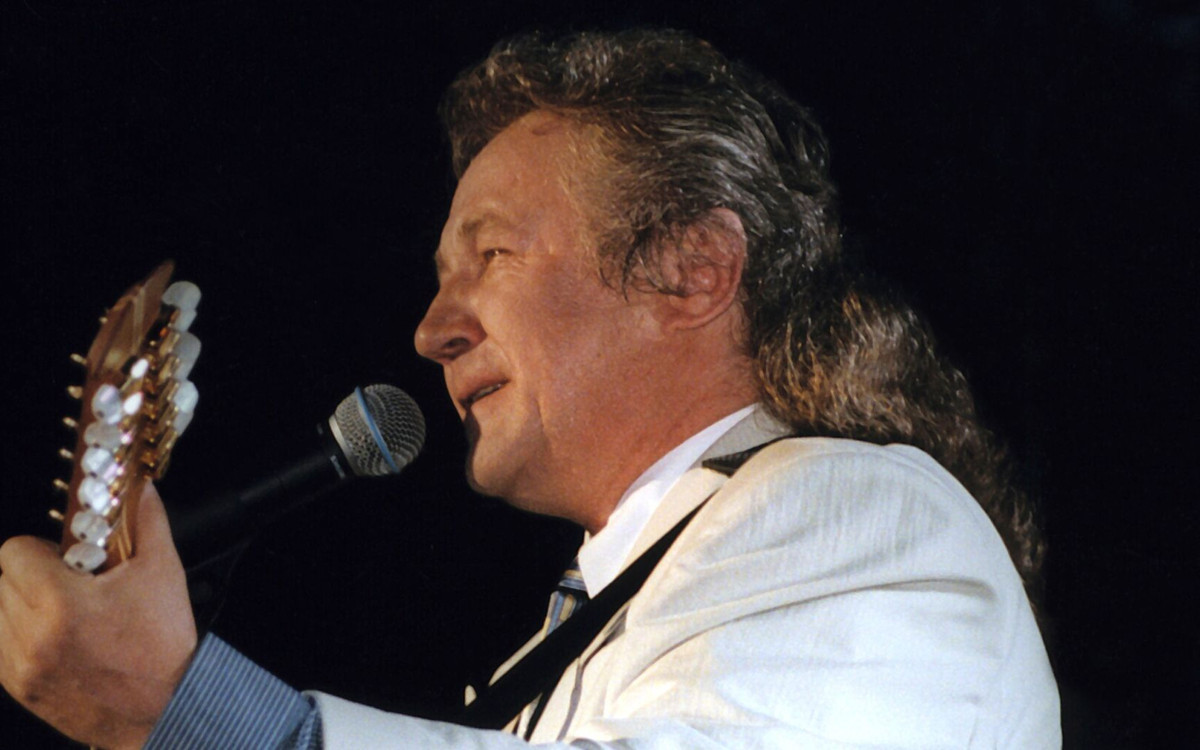 Janusz Laskowski ma 80 lat. Tak dziś wygląda autor “Beaty z Albatrosa”