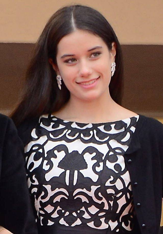 Córka Travolty SCHUDŁA i jest coraz piękniejsza. Podobna do taty? (ZDJĘCIA)