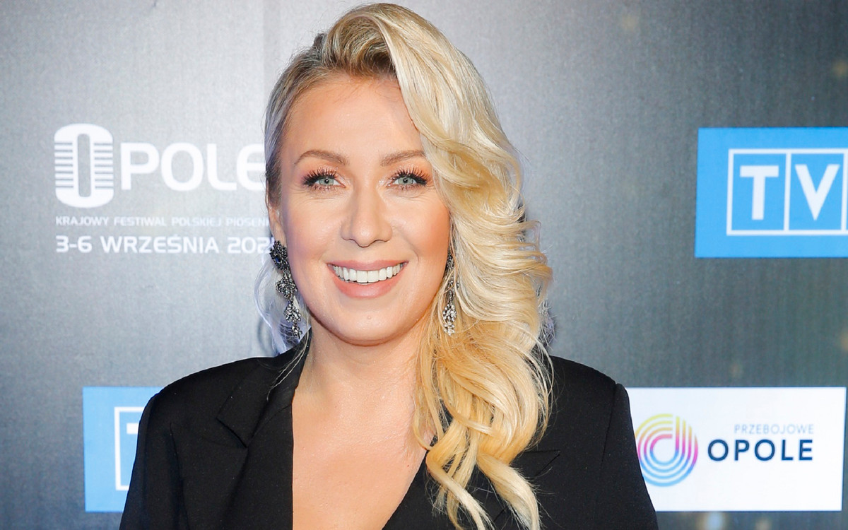 “Sędzia Anna Maria Wesołowska” – fani oceniają nową fryzurę Kasi Cerekwickiej