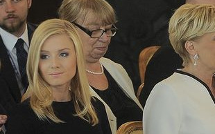 Agentka Joanny Krupy oceniła urodę Kingi Dudy