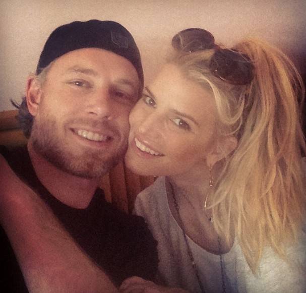 Co Jessica Simpson publikuje na Instagramie?