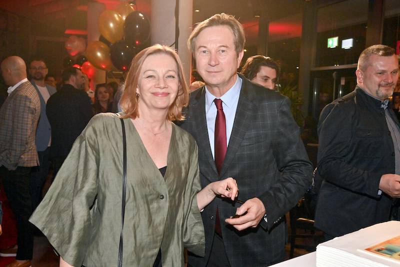 Premiera spektaklu Krzysztofa Czeczota. Karolina Gorczyca, Olga Bołądź z mężem, Magda Kumorek…