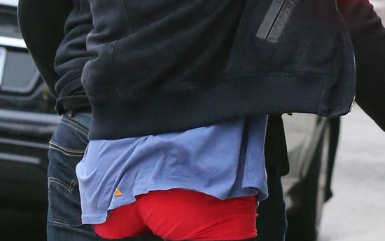 Justin Bieber nosi za luźne spodnie