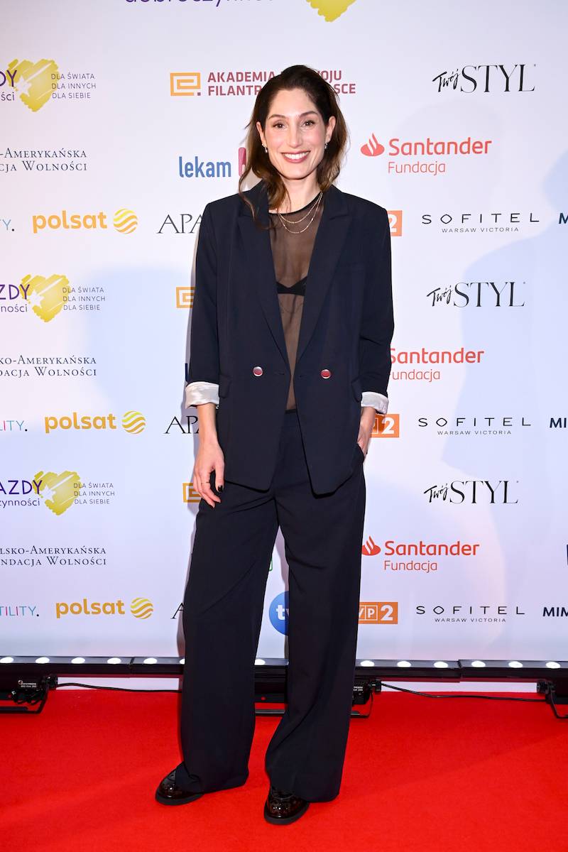 Wieczór par! Paweł Deląg debiutuje z ukochaną, Damięcki z żoną, Różczka z partnerem Janem Holubkiem