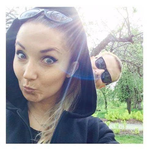 Cleo –  jedna z muz Donatana