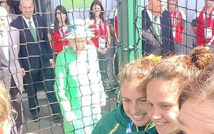 Cała rodzina królewska będzie mieć selfie na drugim planie?