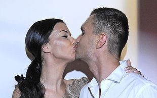 Z kim całuje się Edyta Górniak? (FOTO)