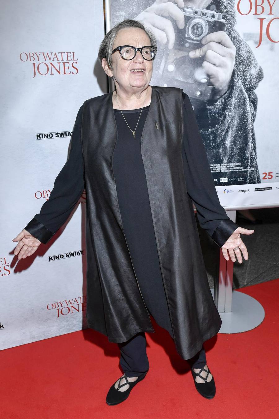 Premiera filmu Agnieszki Holland. Anja Rubik, Maciej Stuhr z partnerką i POLITYCY