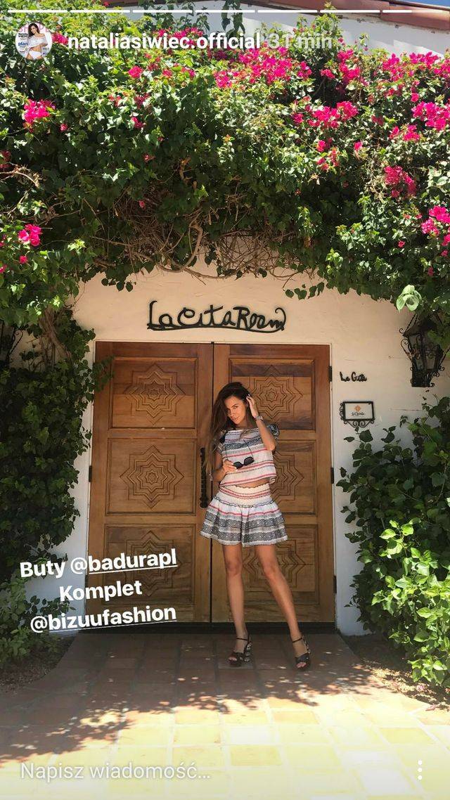Natalia Siwiec ODSŁONIŁA ciążowy brzuszek! (ZDJĘCIE)