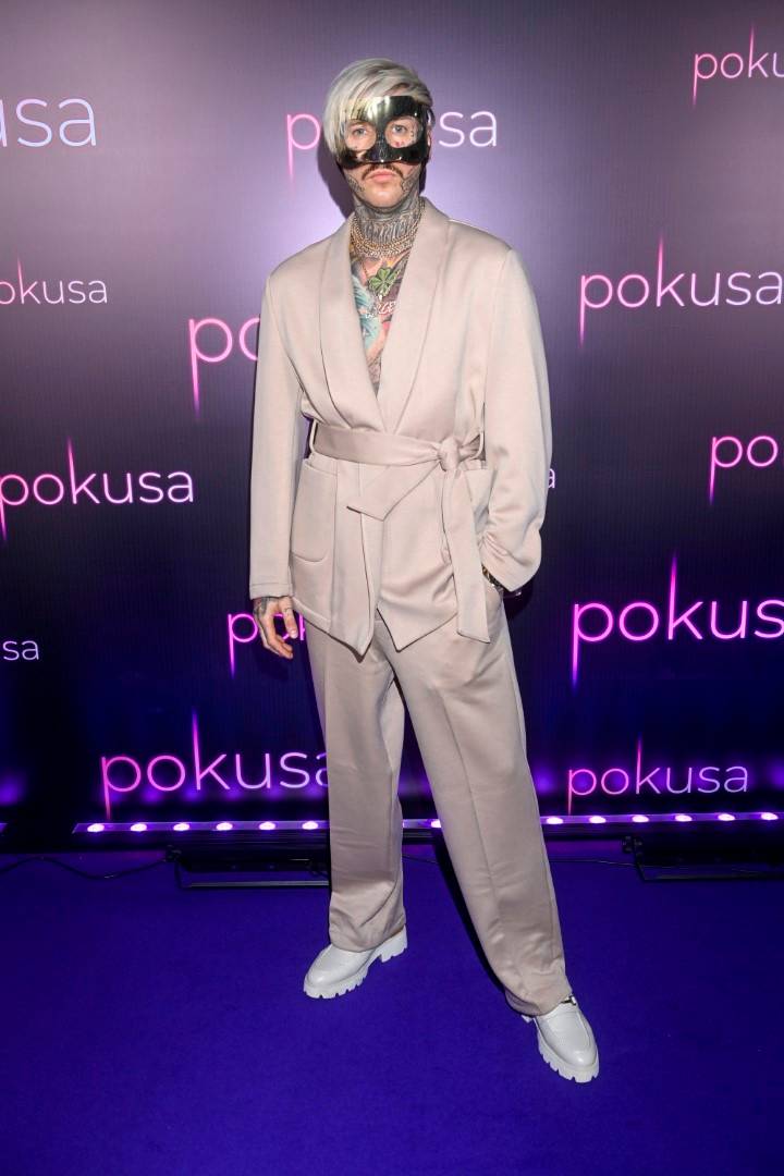 Premiera filmu “Pokusa”: Helena Englert z czarnymi ustami, Stifler w złotej masce, Maria Sadowska w smokingu