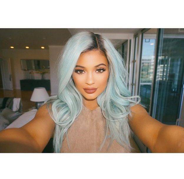 Gwiazdy w niebieskich włosach