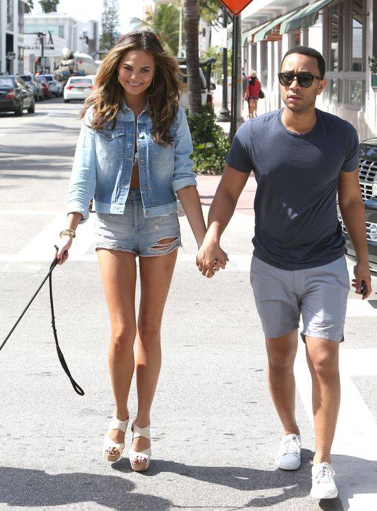 Chrissy Teigen – galeria zdjęć