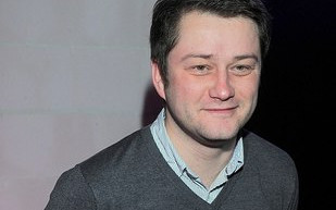 Jarosław Kuźniar strzelił sobie samobója