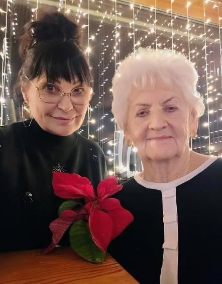 Pavlovic kończy 63 lata. Przez lata mama nie potrafiła jej wybaczyć…