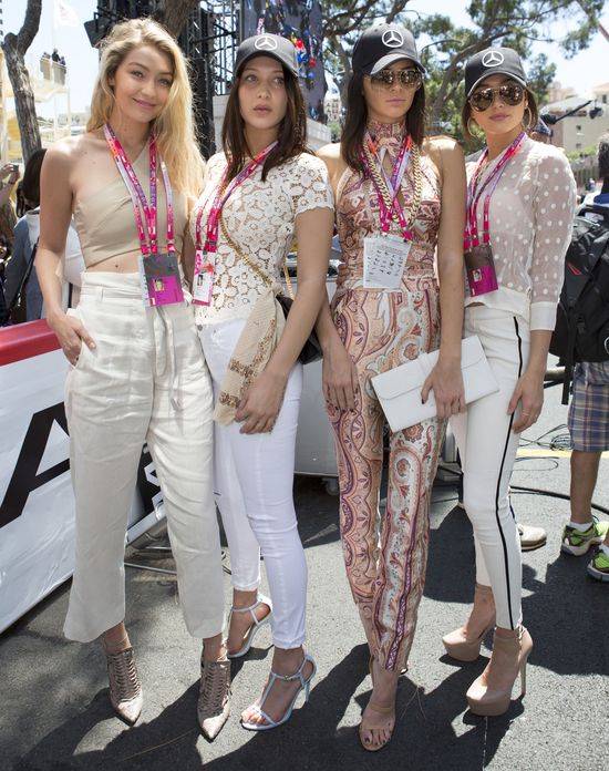 Bella Hadid w codziennych stylizacjach