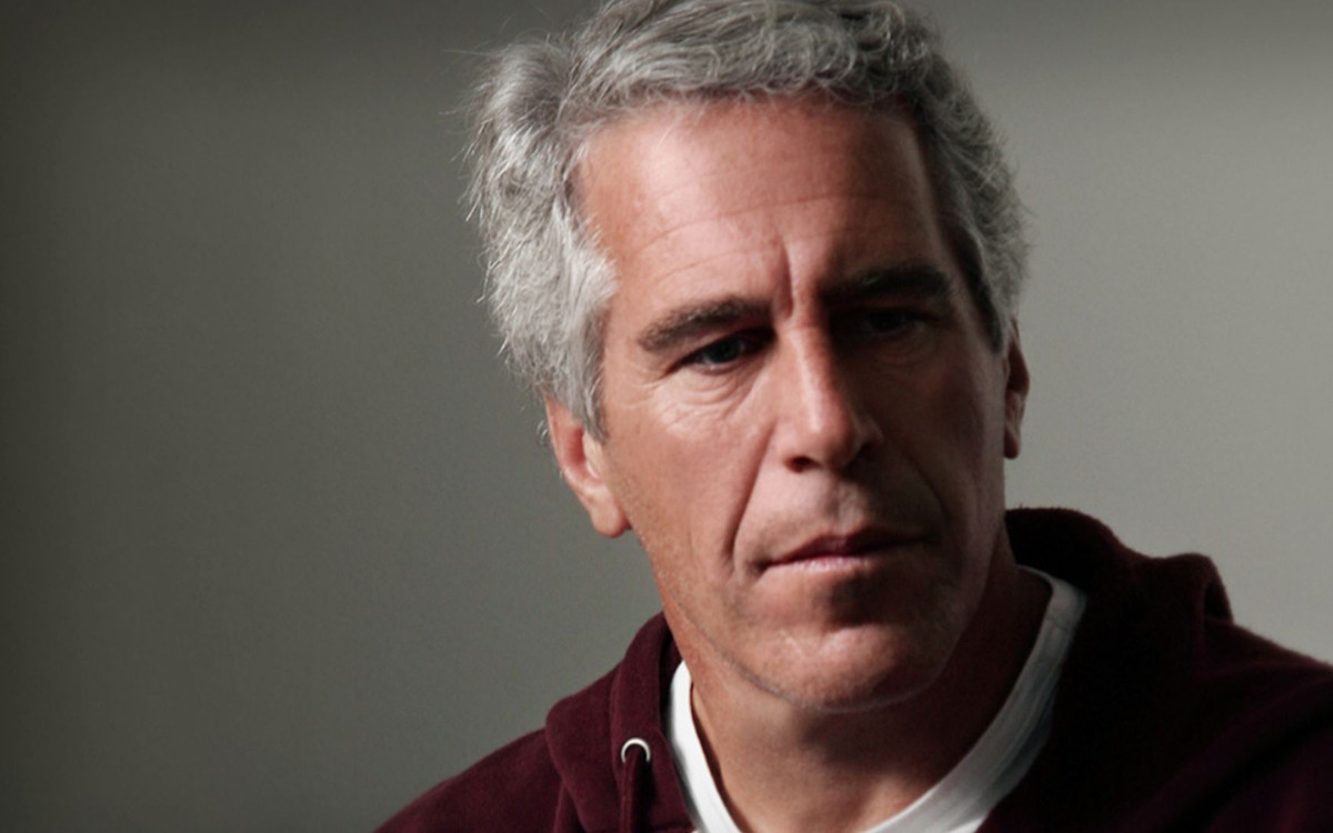 Ujawniono maile Jeffreya Epsteina. Pisał o katastrofie smoleńskiej