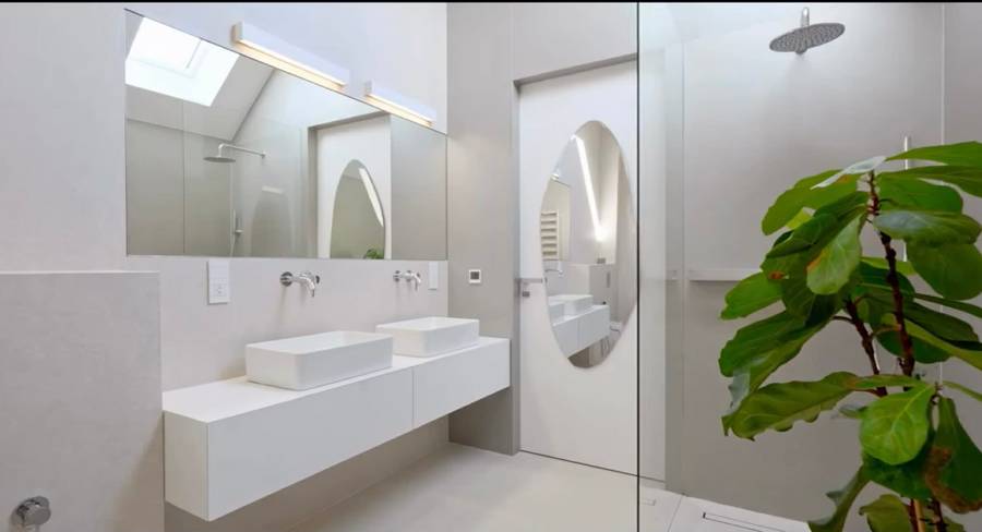 Luksusowy dom Friza i Wersow wystawiony na sprzedaż