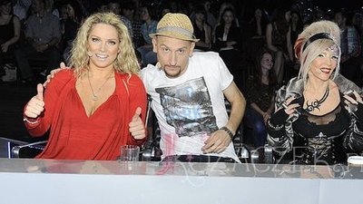 Liszowska w czerwieni, Mazurówna z kokonem na głowie