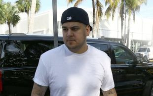Co za zmiana! Rob Kardashian schudł już… 30 kilogramów! (FOTO)