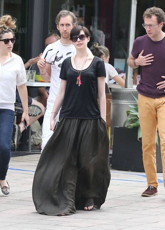 Styl Anne Hathaway zmierza na dno