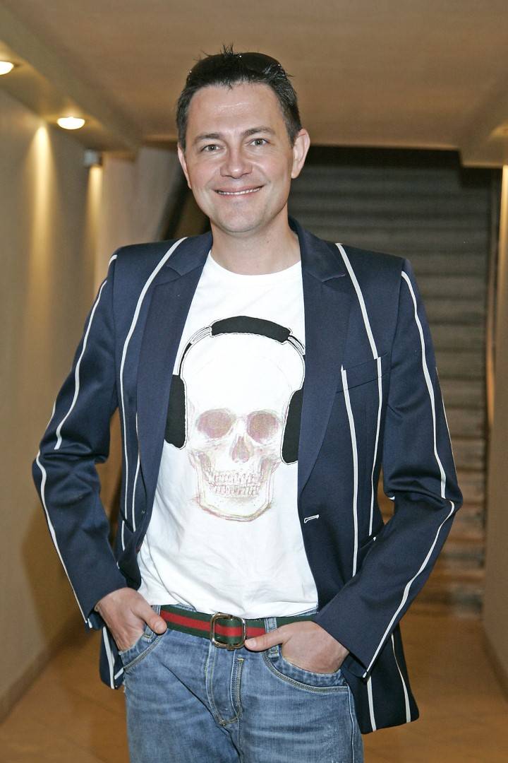 Krzysztof Ibisz kończy 60 lat! Wciąż wygląda, jak nastolatek! Tak wyglądał na początku kariery